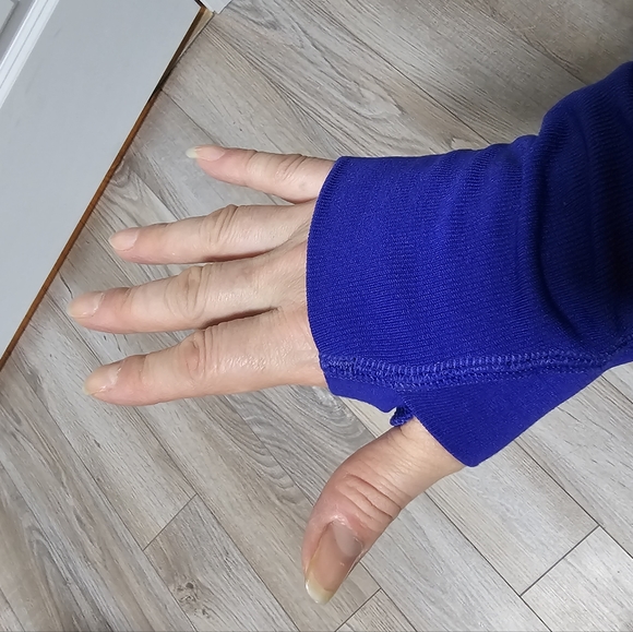 Athleta Blue Purple Namaste Seamless Yoga Long Sleeve Top Thumbholes Size M - Picture 6 of 6